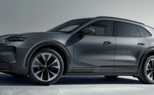 Autoblog over nieuwe Porsche Cayenne: ‘Deze gloednieuwe elektrische Cayenne tilt het gamma naar de toekomst’